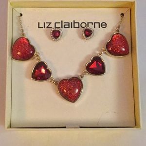 ❤️NWT Classic “Liz Claiborne”❤️Heart ❤️Necklace & Earring Set❤️Brand New❤️